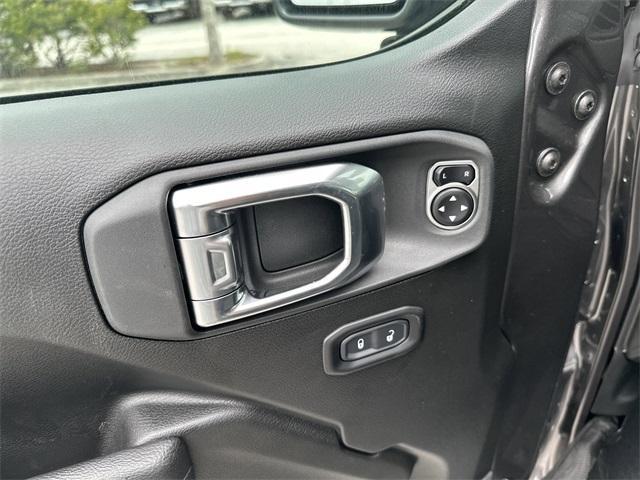 new 2025 Jeep Gladiator car, priced at $39,949