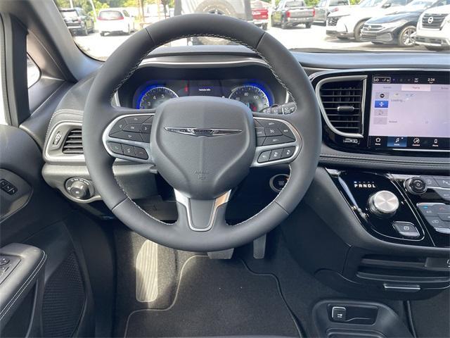 new 2026 Chrysler Pacifica car, priced at $35,840