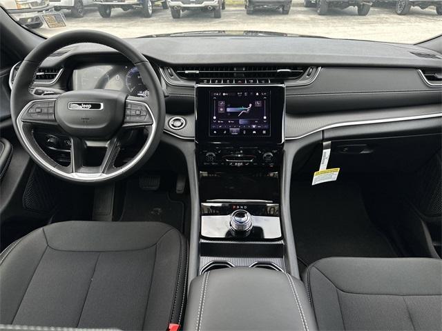 new 2025 Jeep Grand Cherokee car, priced at $36,067
