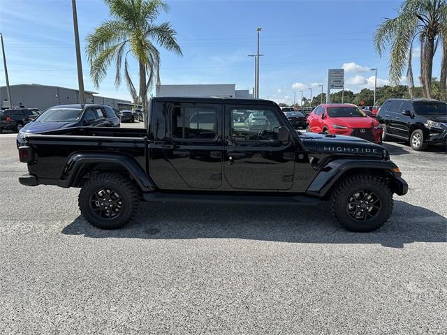 new 2025 Jeep Gladiator car, priced at $42,977