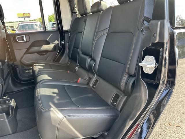 new 2025 Jeep Gladiator car, priced at $42,977