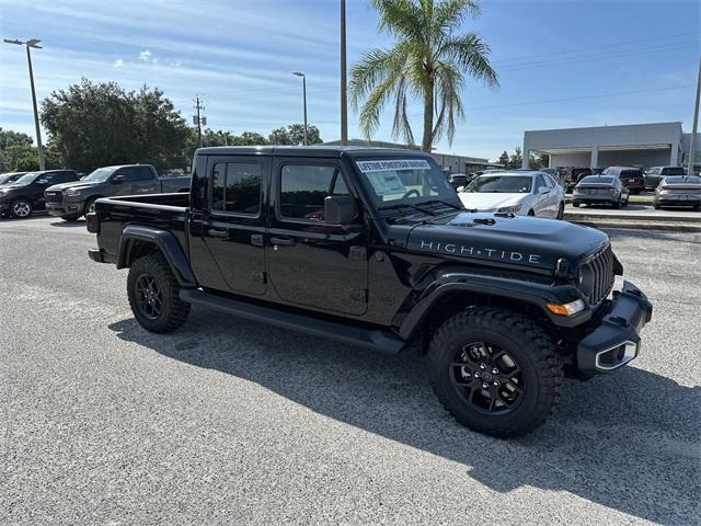 new 2025 Jeep Gladiator car, priced at $42,977