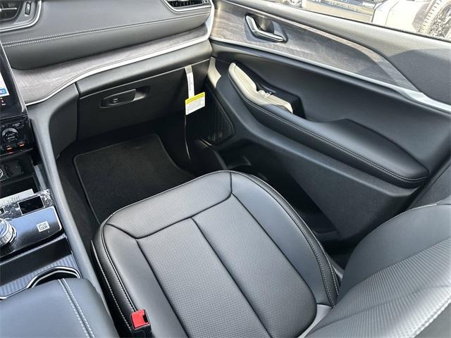 new 2025 Jeep Grand Cherokee L car, priced at $45,474