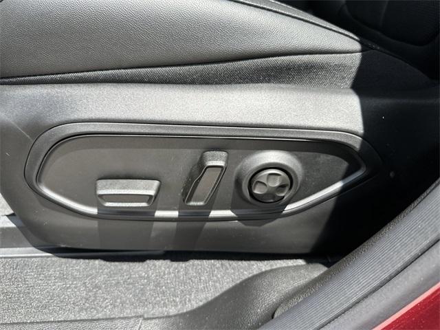new 2025 Jeep Grand Cherokee car, priced at $44,074