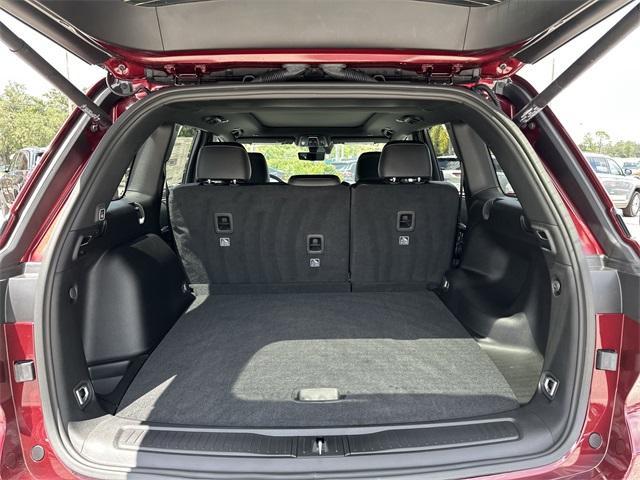 new 2025 Jeep Grand Cherokee car, priced at $44,074