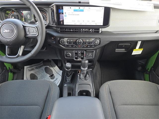 new 2025 Jeep Gladiator car, priced at $42,105