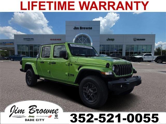 new 2025 Jeep Gladiator car, priced at $42,105