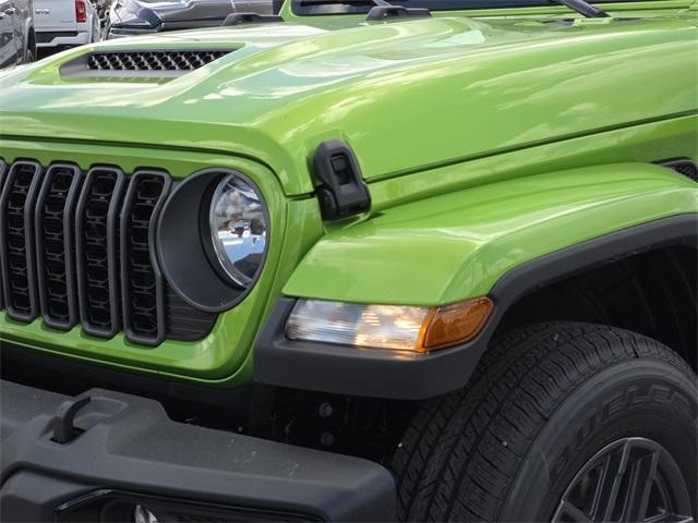 new 2025 Jeep Gladiator car, priced at $42,105