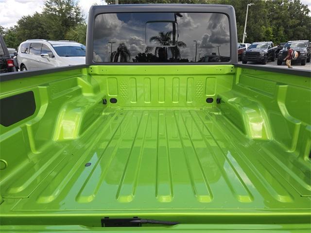 new 2025 Jeep Gladiator car, priced at $42,105