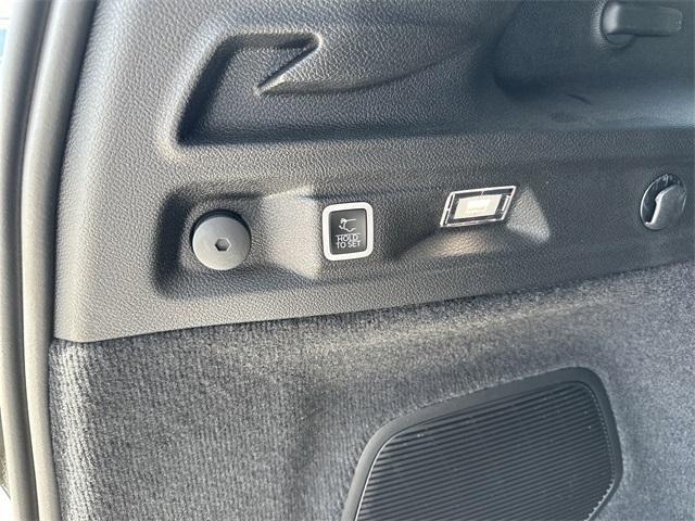 new 2025 Jeep Grand Cherokee L car, priced at $54,946