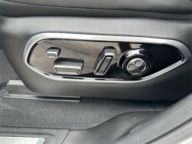 new 2025 Jeep Grand Cherokee L car, priced at $57,453