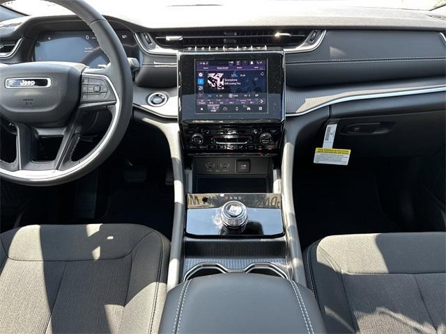 new 2025 Jeep Grand Cherokee car, priced at $36,192
