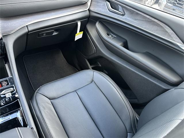 new 2025 Jeep Grand Cherokee L car, priced at $54,946