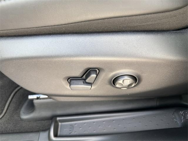 new 2026 Chrysler Pacifica car, priced at $47,833