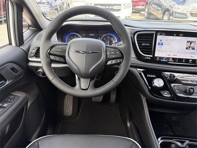 new 2026 Chrysler Pacifica car, priced at $47,833