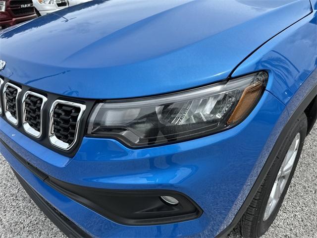 new 2025 Jeep Compass car, priced at $28,623