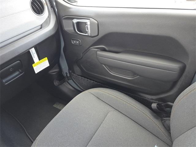 new 2025 Jeep Wrangler car, priced at $45,869