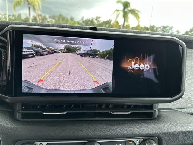 new 2025 Jeep Gladiator car, priced at $38,603