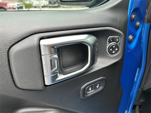 new 2025 Jeep Gladiator car, priced at $38,603