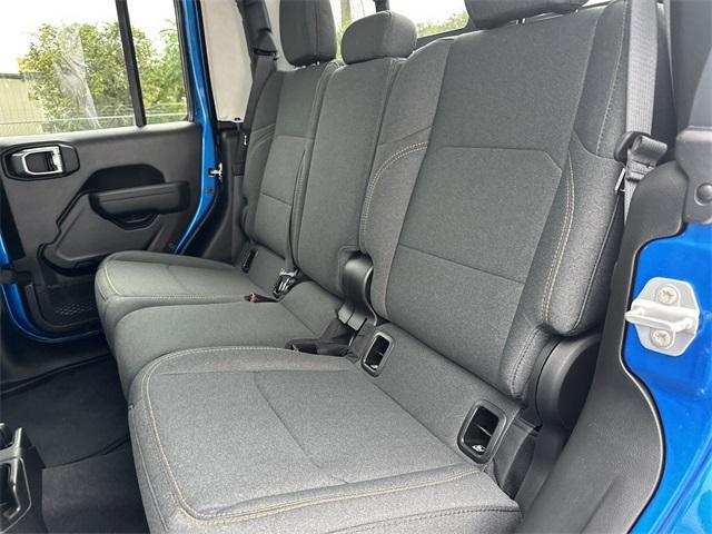 new 2025 Jeep Gladiator car, priced at $38,603
