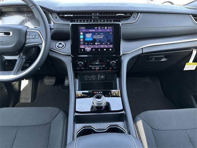 new 2025 Jeep Grand Cherokee car, priced at $36,067