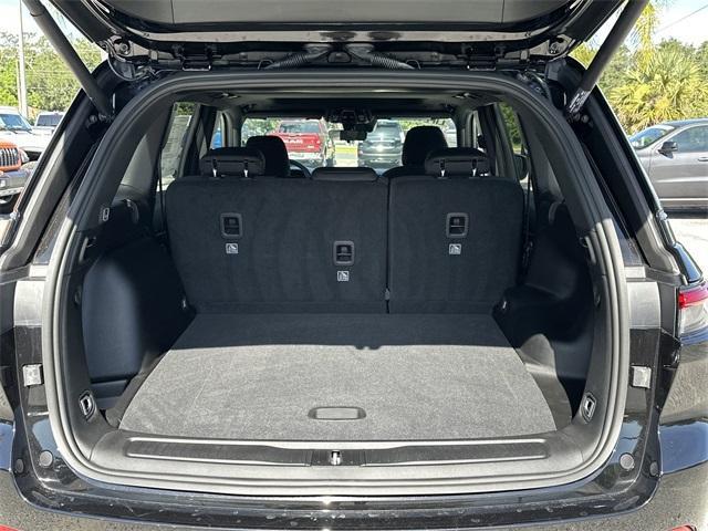 new 2025 Jeep Grand Cherokee car, priced at $36,067