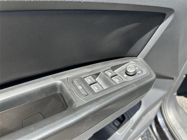 used 2019 Volkswagen Atlas car, priced at $19,357