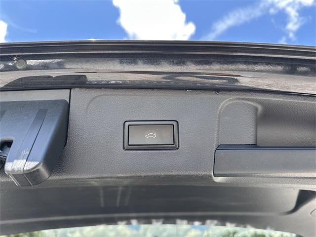 used 2019 Volkswagen Atlas car, priced at $19,357