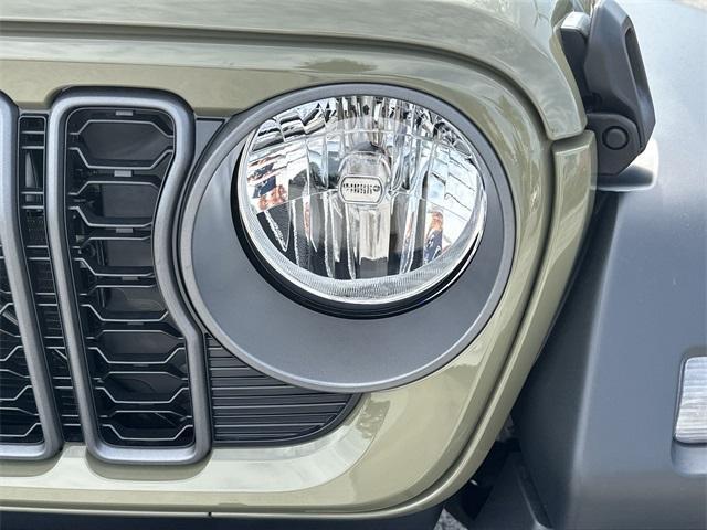 new 2025 Jeep Wrangler car, priced at $34,136