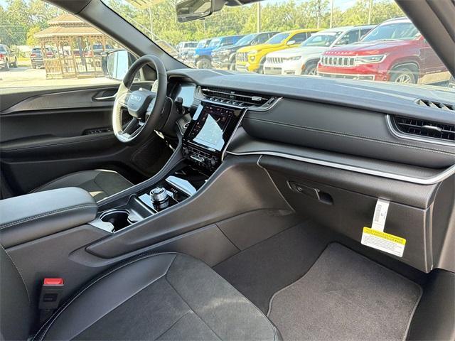 new 2025 Jeep Grand Cherokee L car, priced at $40,948