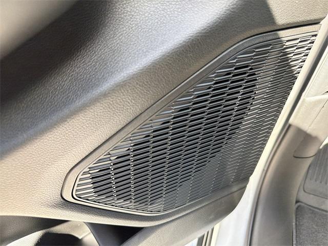 new 2025 Jeep Grand Cherokee L car, priced at $40,948