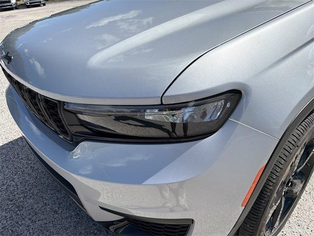 new 2025 Jeep Grand Cherokee L car, priced at $40,948