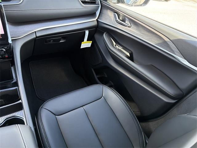 new 2025 Jeep Grand Cherokee L car, priced at $42,666