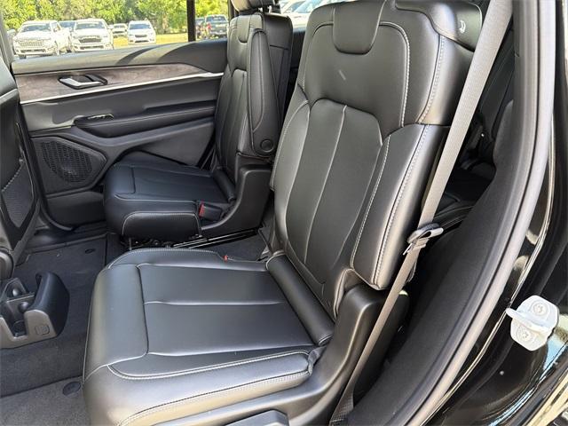 new 2025 Jeep Grand Cherokee L car, priced at $42,666