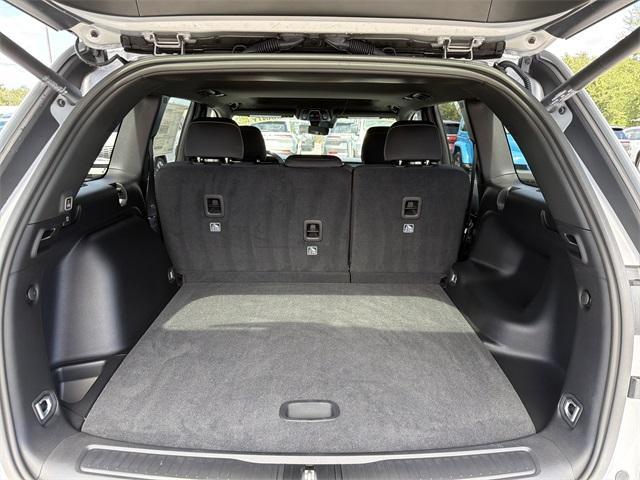 new 2025 Jeep Grand Cherokee car, priced at $36,192