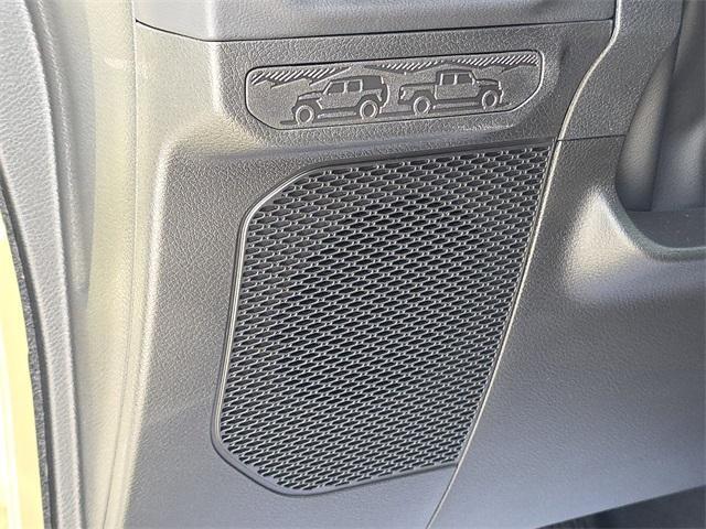 new 2025 Jeep Gladiator car, priced at $45,739