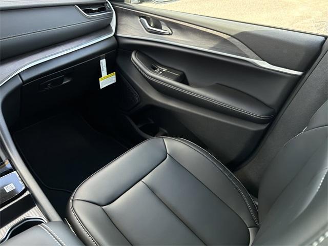 new 2025 Jeep Grand Cherokee L car, priced at $42,066