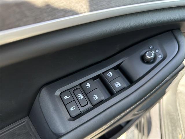 new 2025 Jeep Grand Cherokee L car, priced at $42,066