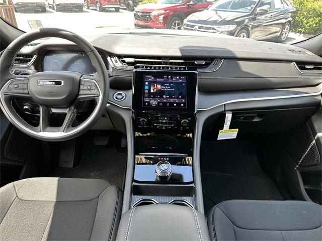 new 2025 Jeep Grand Cherokee car, priced at $35,531