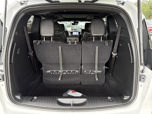 new 2026 Chrysler Pacifica car, priced at $46,681
