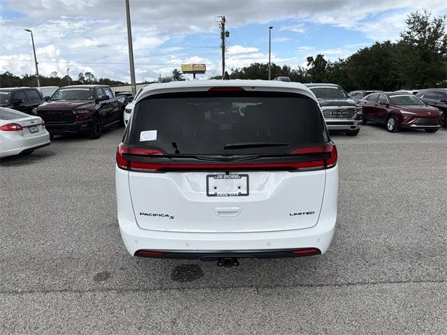 new 2026 Chrysler Pacifica car, priced at $46,681