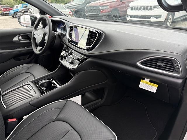 new 2026 Chrysler Pacifica car, priced at $46,681