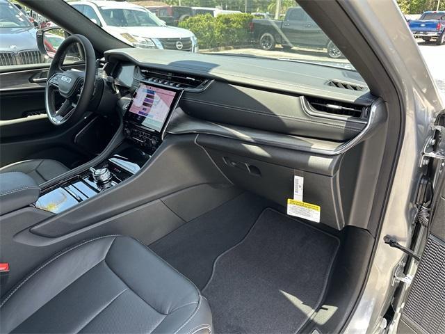new 2025 Jeep Grand Cherokee L car, priced at $54,946