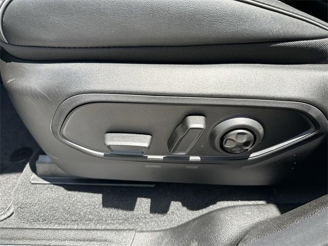 new 2025 Jeep Grand Cherokee L car, priced at $54,946