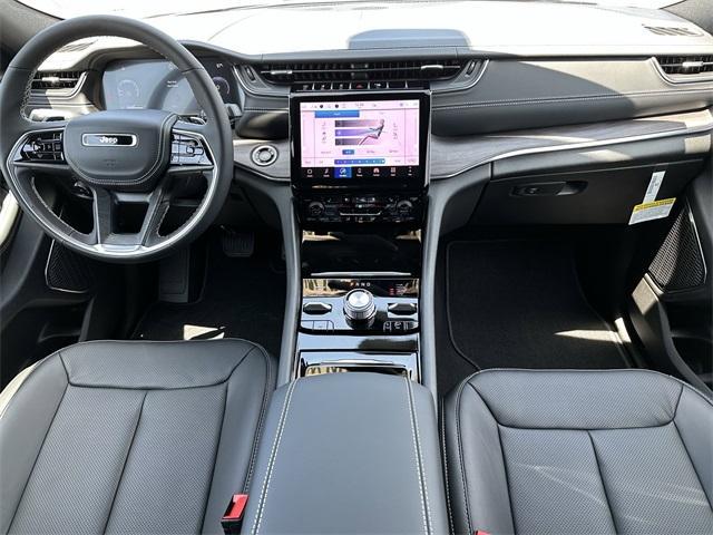 new 2025 Jeep Grand Cherokee L car, priced at $54,946