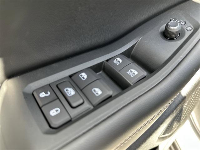 new 2025 Jeep Grand Cherokee car, priced at $36,067