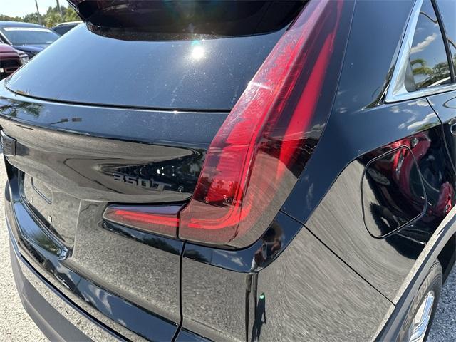 used 2020 Cadillac XT4 car, priced at $23,083