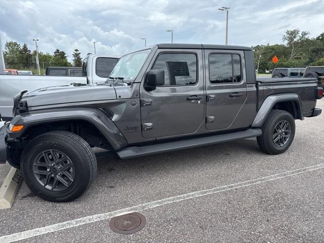 used 2024 Jeep Gladiator car, priced at $37,741