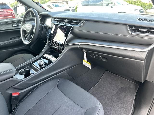 new 2025 Jeep Grand Cherokee car, priced at $36,067
