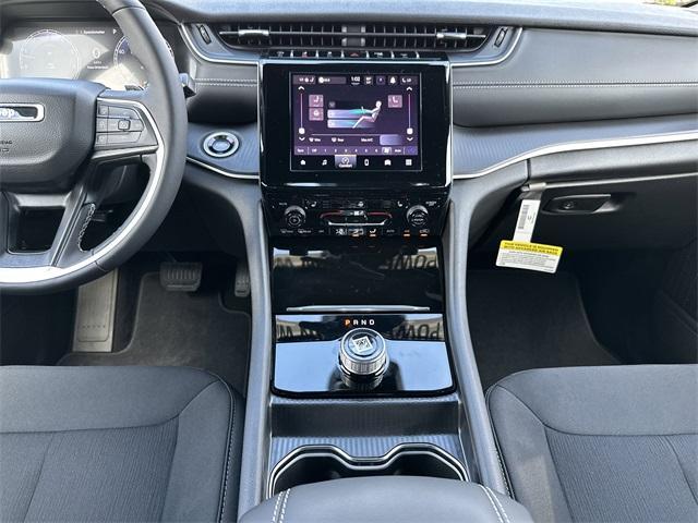 new 2025 Jeep Grand Cherokee car, priced at $36,067